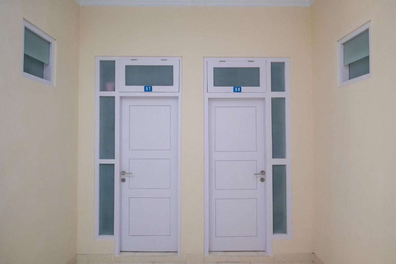 Reddoorz Syariah Near Universitas Mercu Buana Kampus 2 Yogyakarta Kejayan Exteriér fotografie