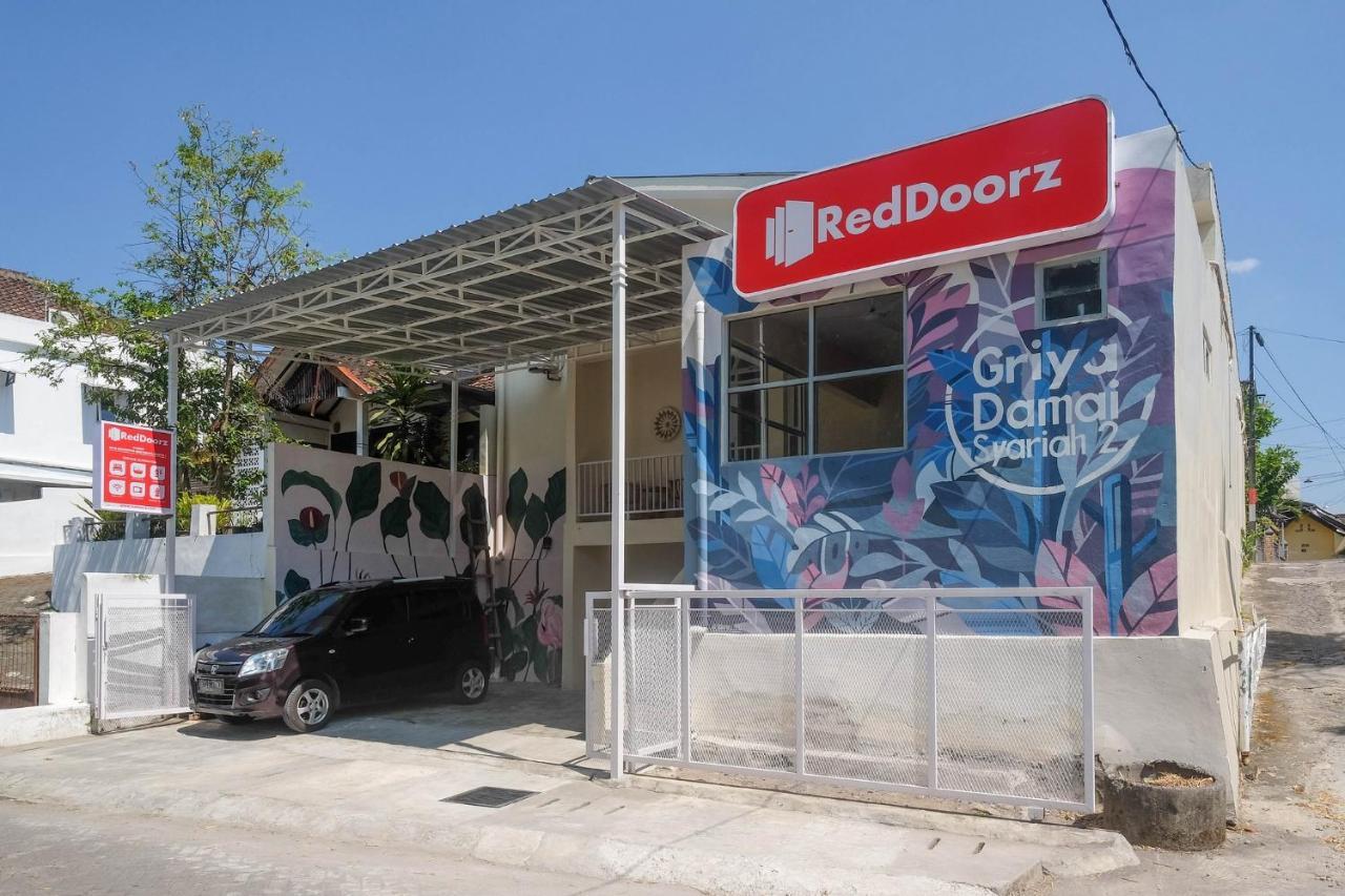 Reddoorz Syariah Near Universitas Mercu Buana Kampus 2 Yogyakarta Kejayan Exteriér fotografie
