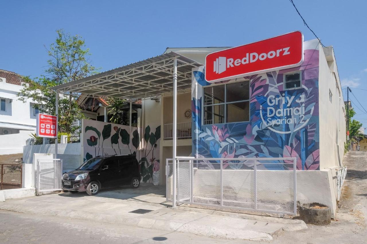 Reddoorz Syariah Near Universitas Mercu Buana Kampus 2 Yogyakarta Kejayan Exteriér fotografie
